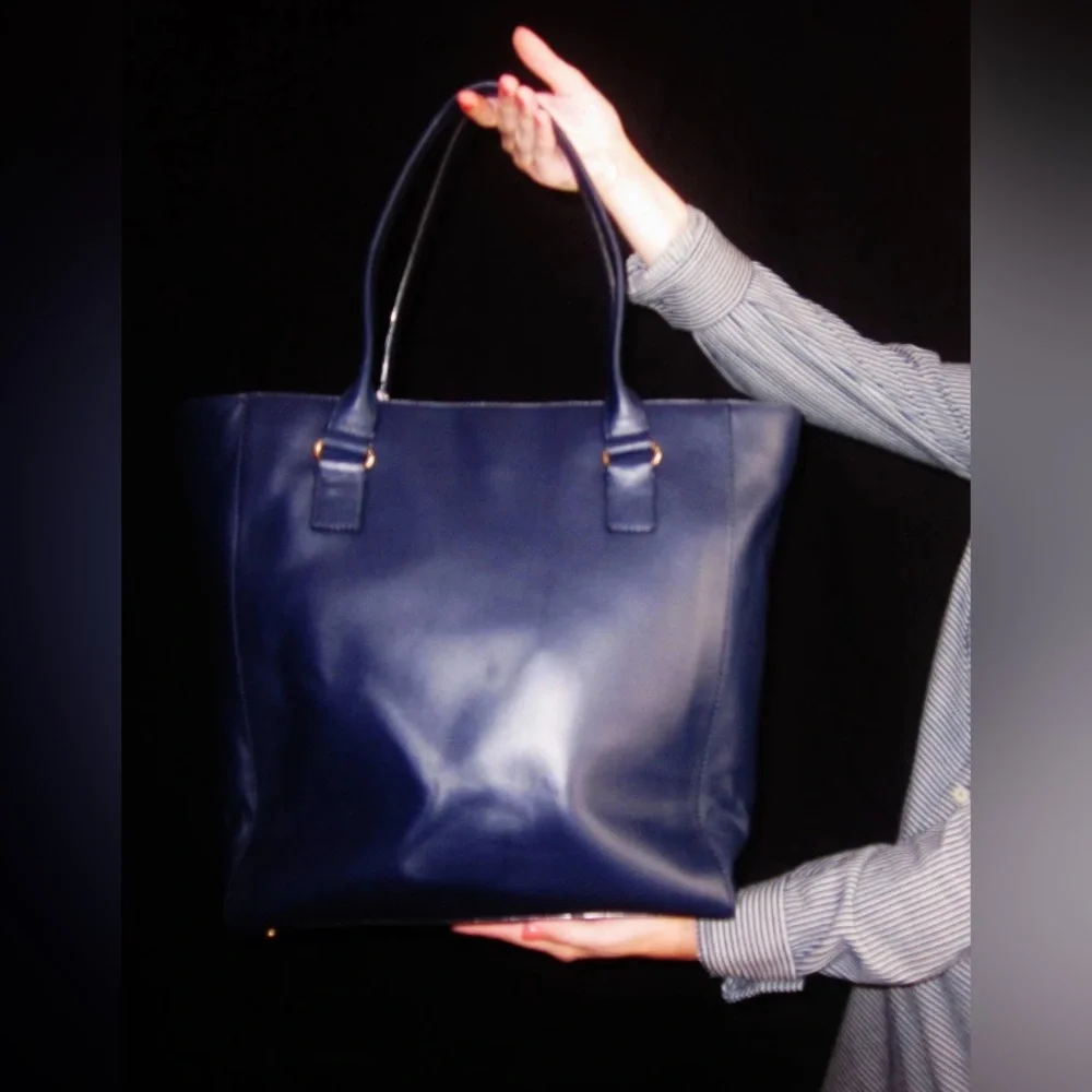 Kate Spade Hampton Road Smooth Navy Leather Davis Tote